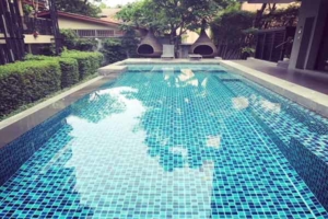 Chiang Mai Apartment pool